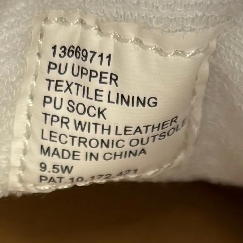 Torrid White Size 9.5W Gold Trim Sneakers - Image 12