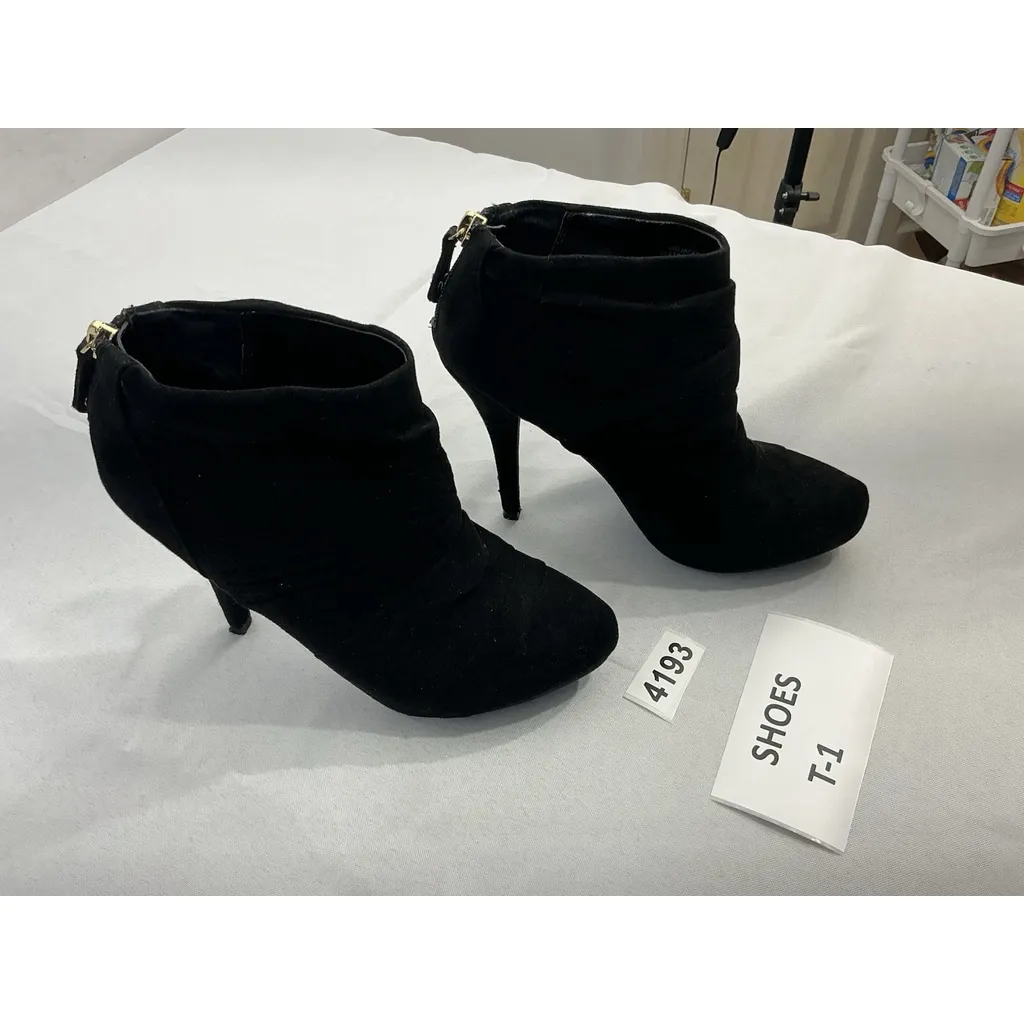 Womans Guess Booties 5.5 M Black Back Zip Stilettos Heels Rushed - Image 2