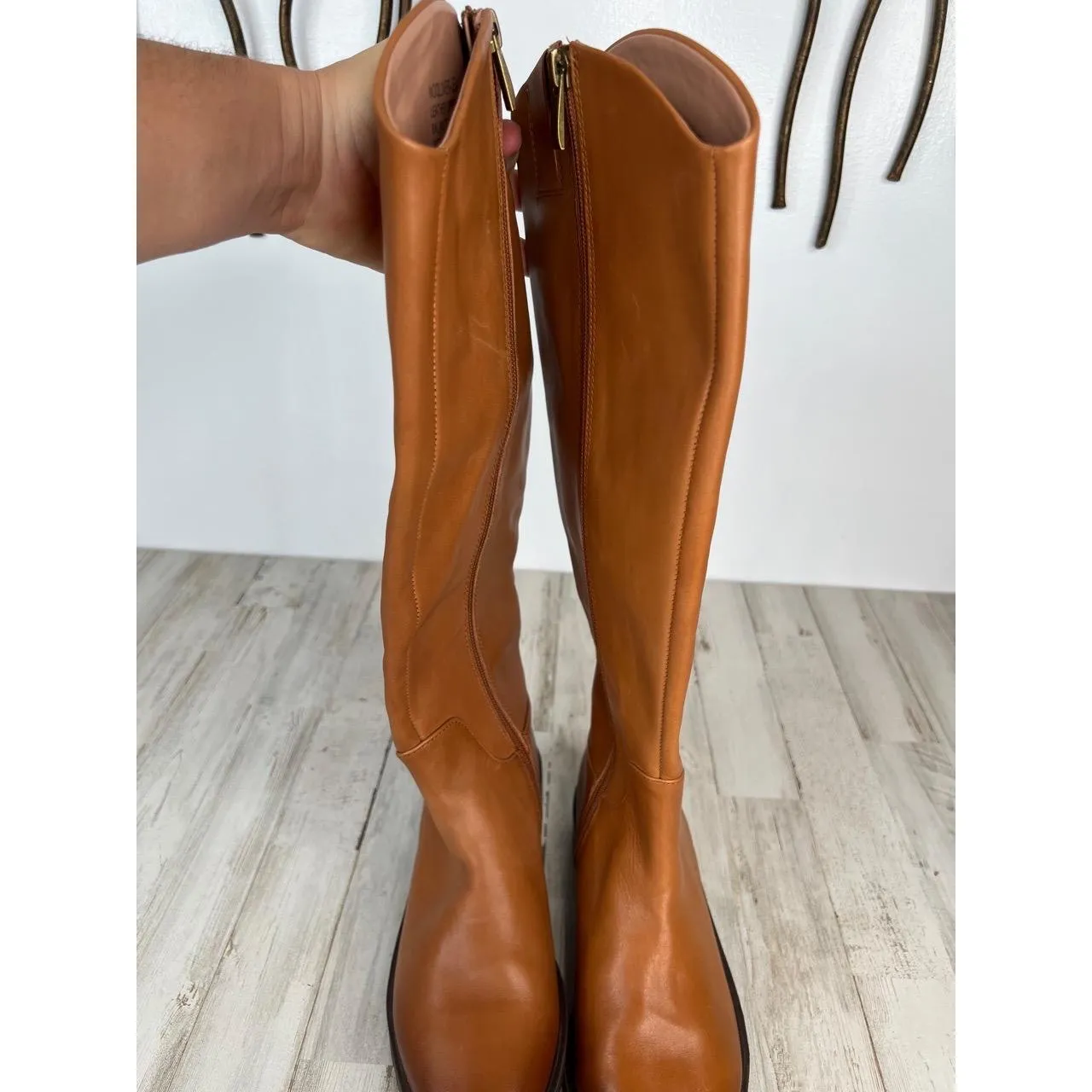 Nordstrom LEA Boots Womens Size 5.5 Tan Riding Knee-High Side Zip Classic - Image 4