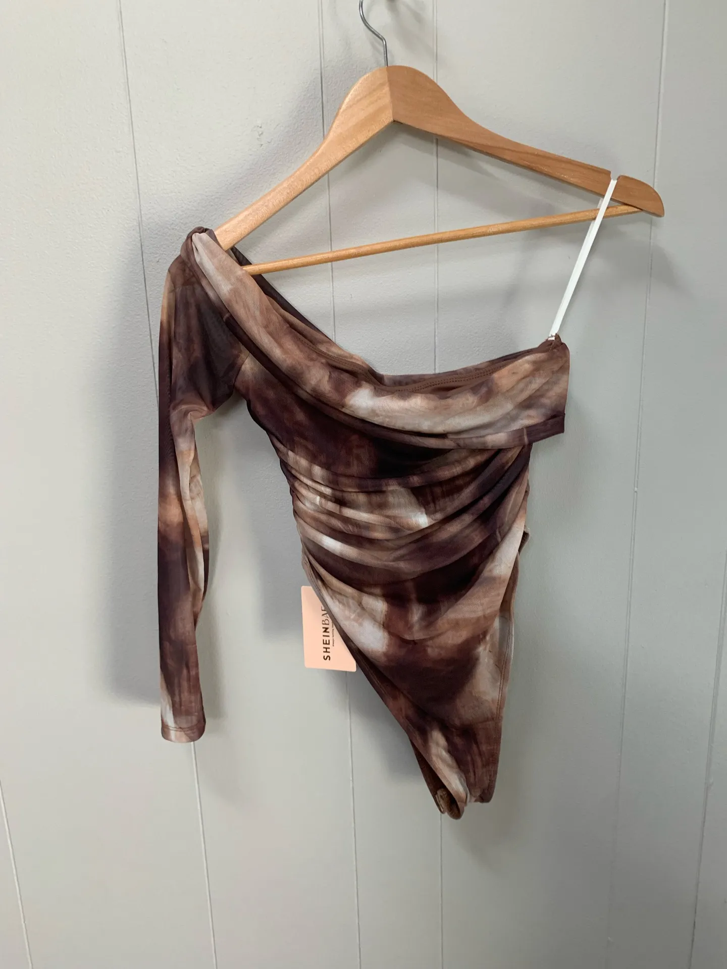 SHEIN BAE Women's Summer Tie Dye Printed Asymmetrical Collar Ruched Slim Fit Bodysuit - Image 4