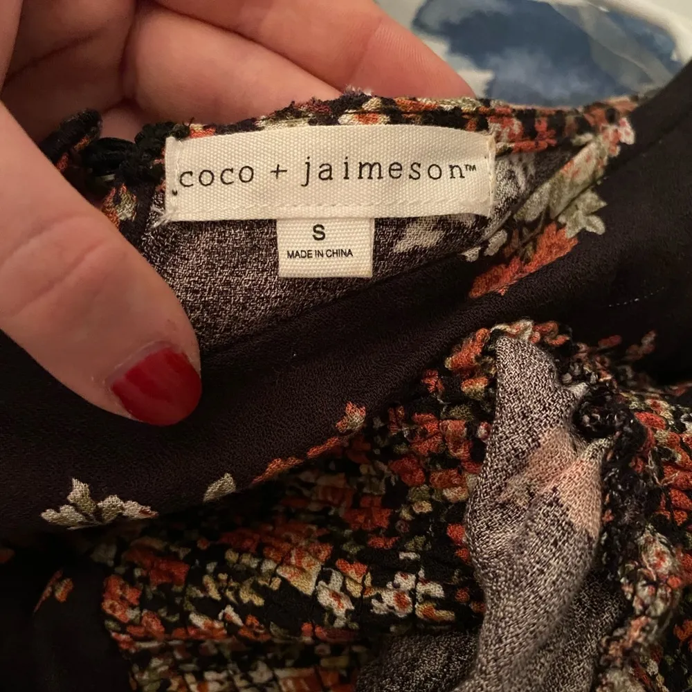 coco & jaimeson floral blouse - Image 5