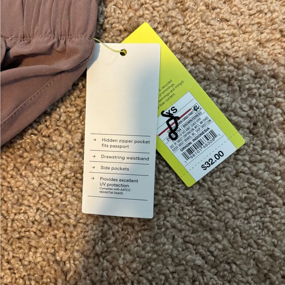 NWT All In Motion Women's Active Light Mid-Rise Cargo Joggers - Image 12