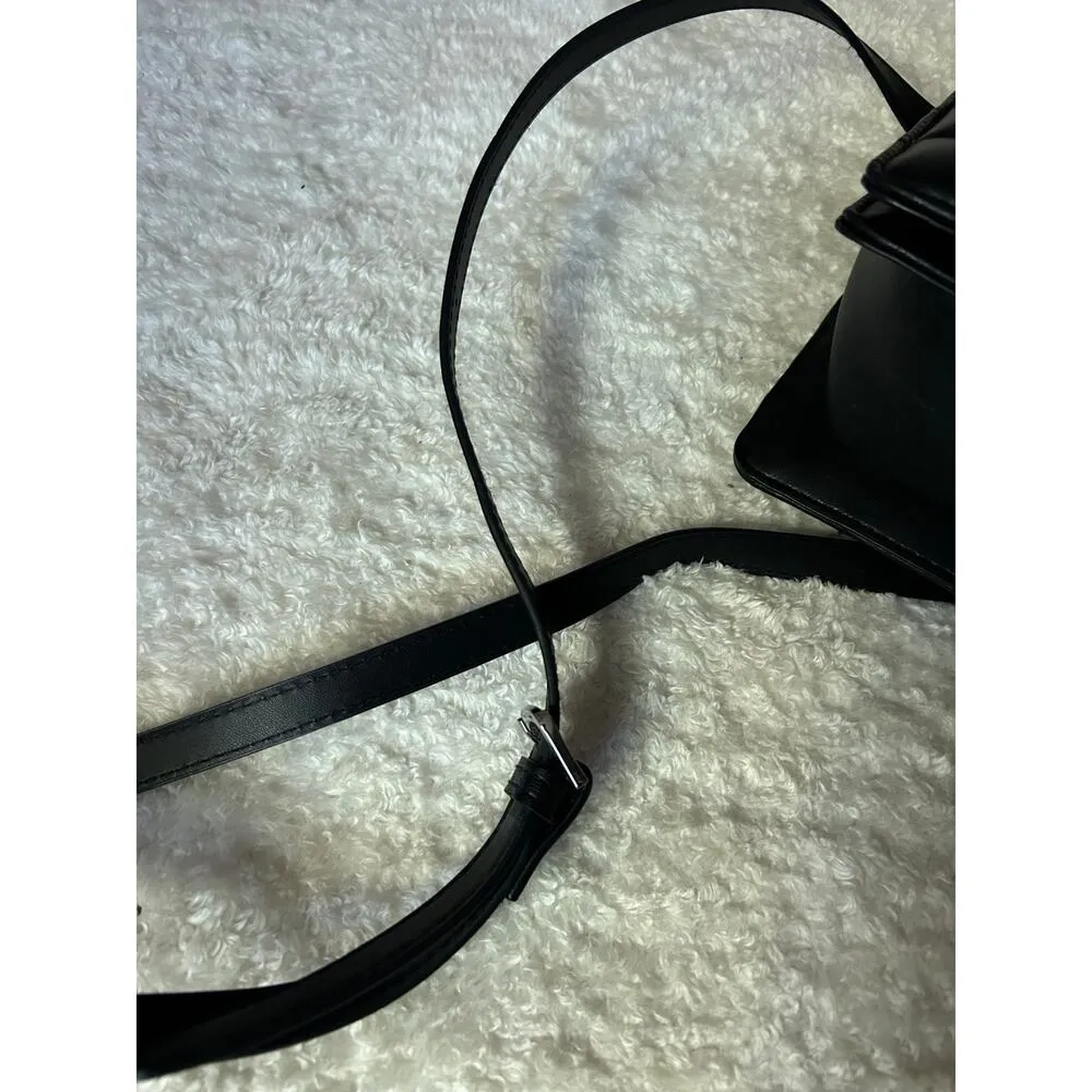 NWOT H&M Quilted Black Crossbody Bag - Image 6