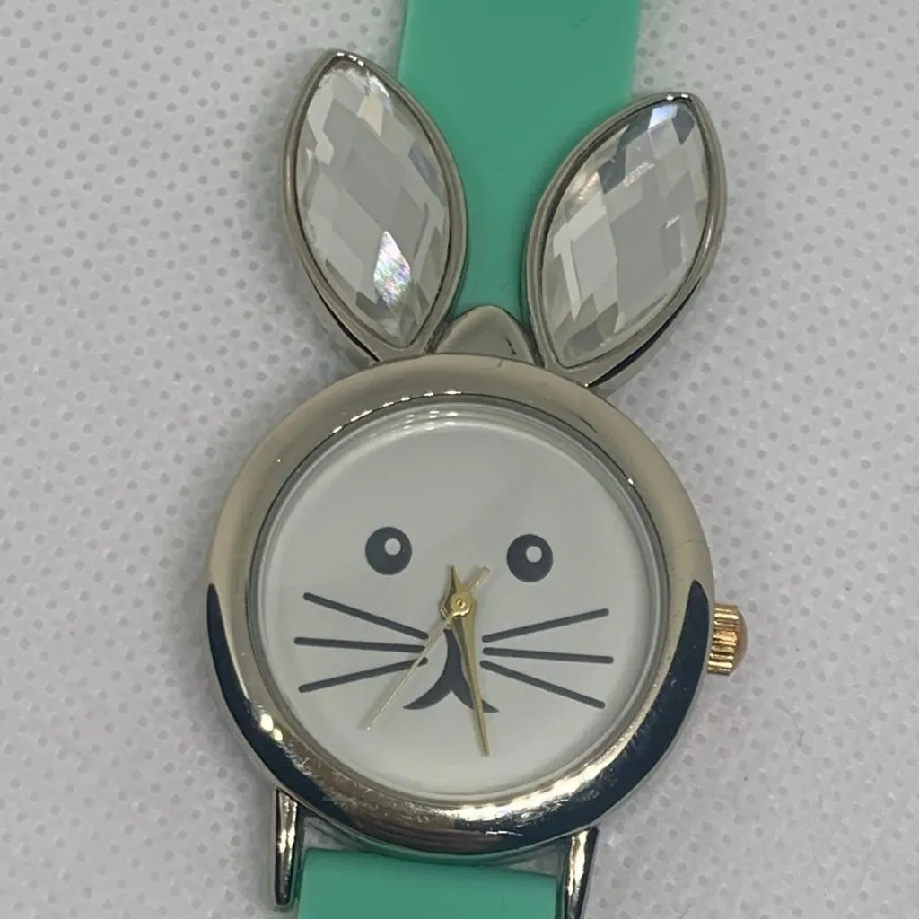 Claires Bunny shaped case girls/women Watch silver tone 28mm Quartz running - Image 2