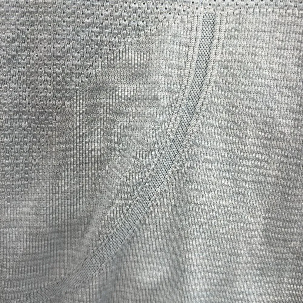 Lululemon 4 Run Swiftly Tech Long Sleeve Aquamarine Seamless Thumbholes Athletic - Image 4