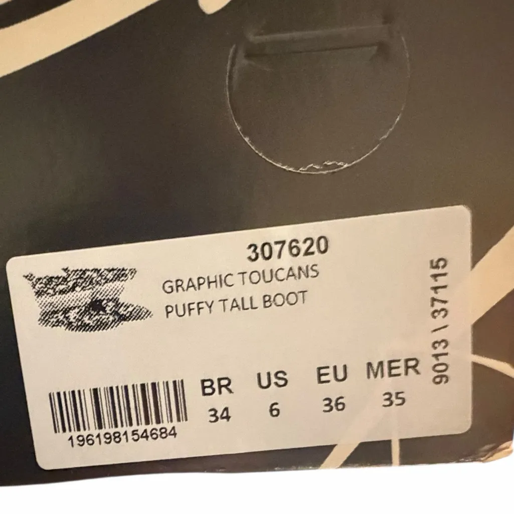 NEW Farm Rio Puffy Tall Rainbow Snow winter Boots Graphic Toucan Print Size 6 - Image 9