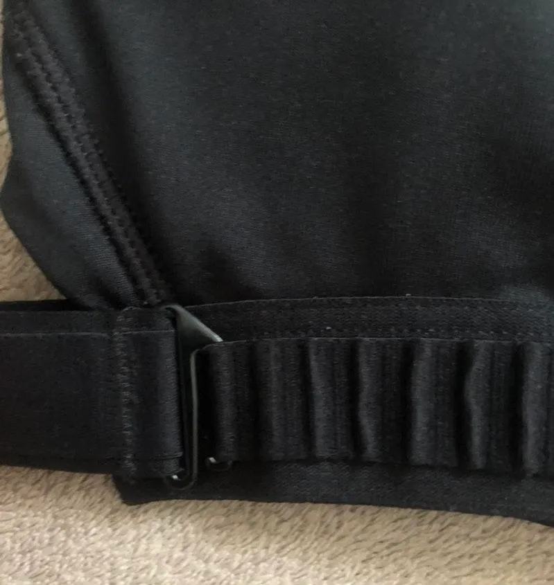 Nike Black Sports Bra Xs  - Image 2