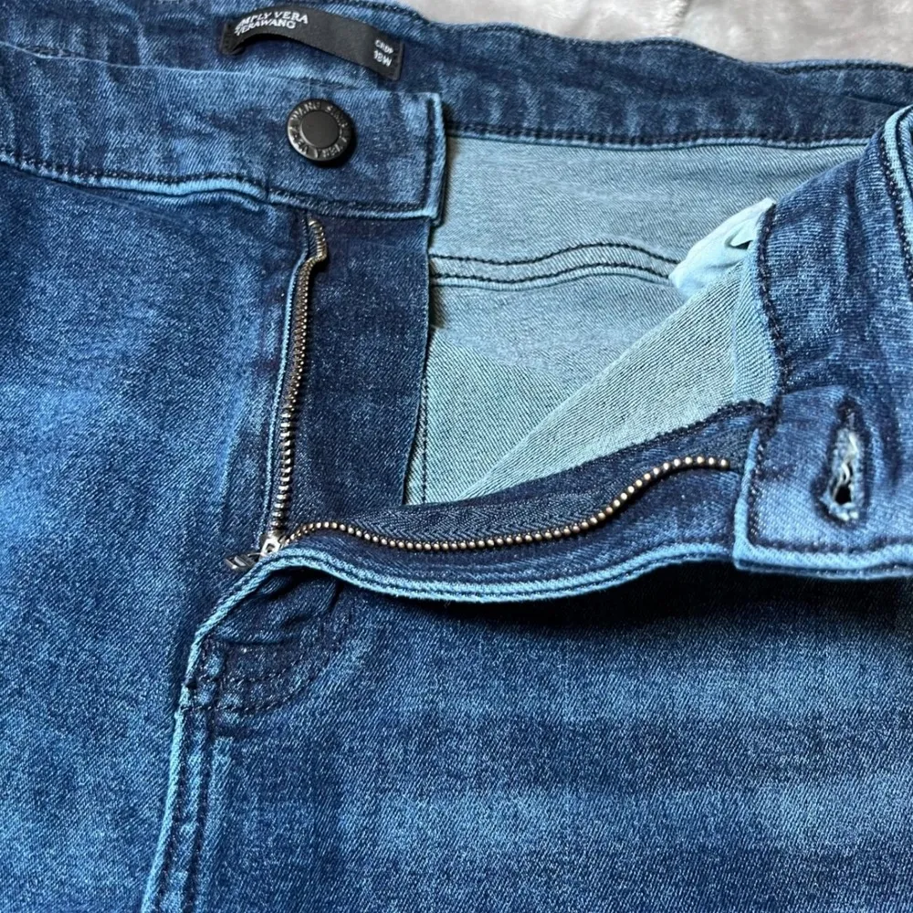 Simply Vera Vera Wang Cropped Blue Jeans Womens 18W Denim Casual Everyday - Image 7