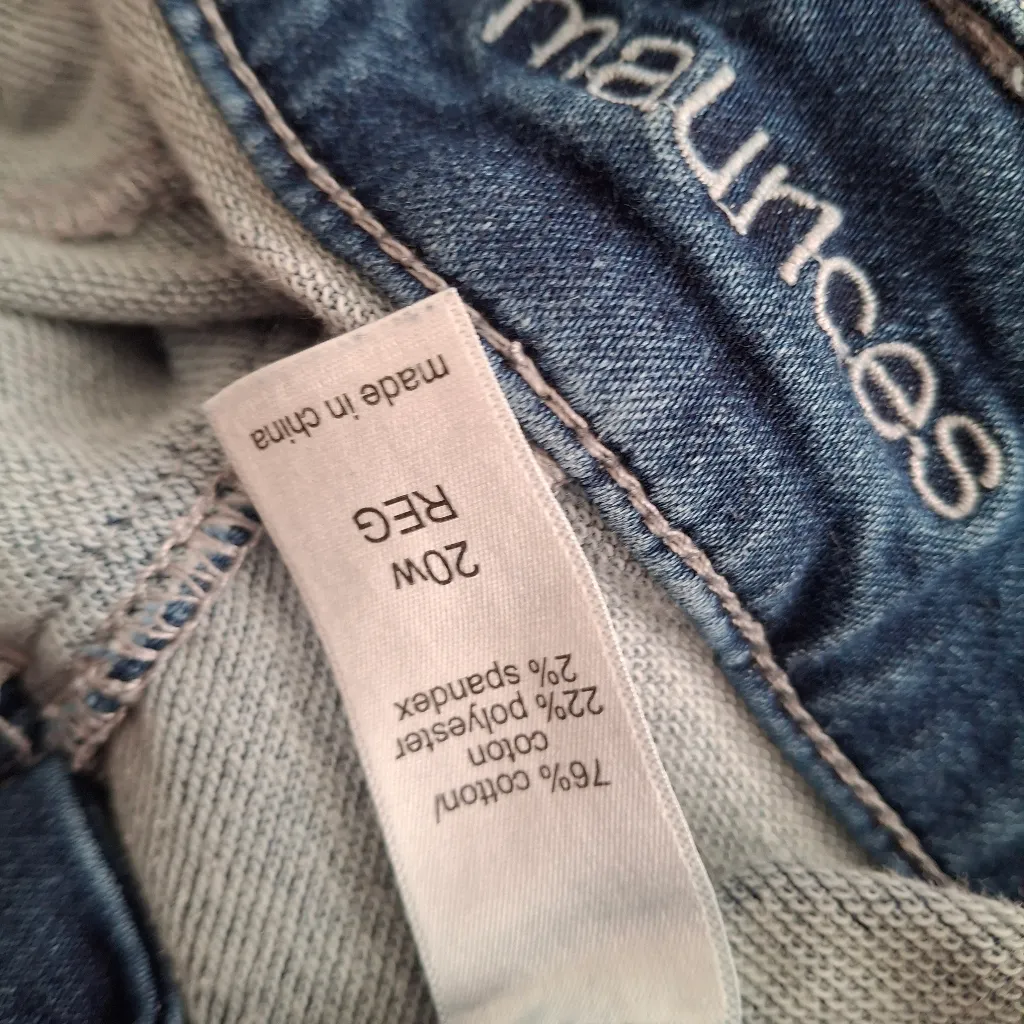 Maurices Sz 20W R Distressed Blue Jeans for Women - Image 9