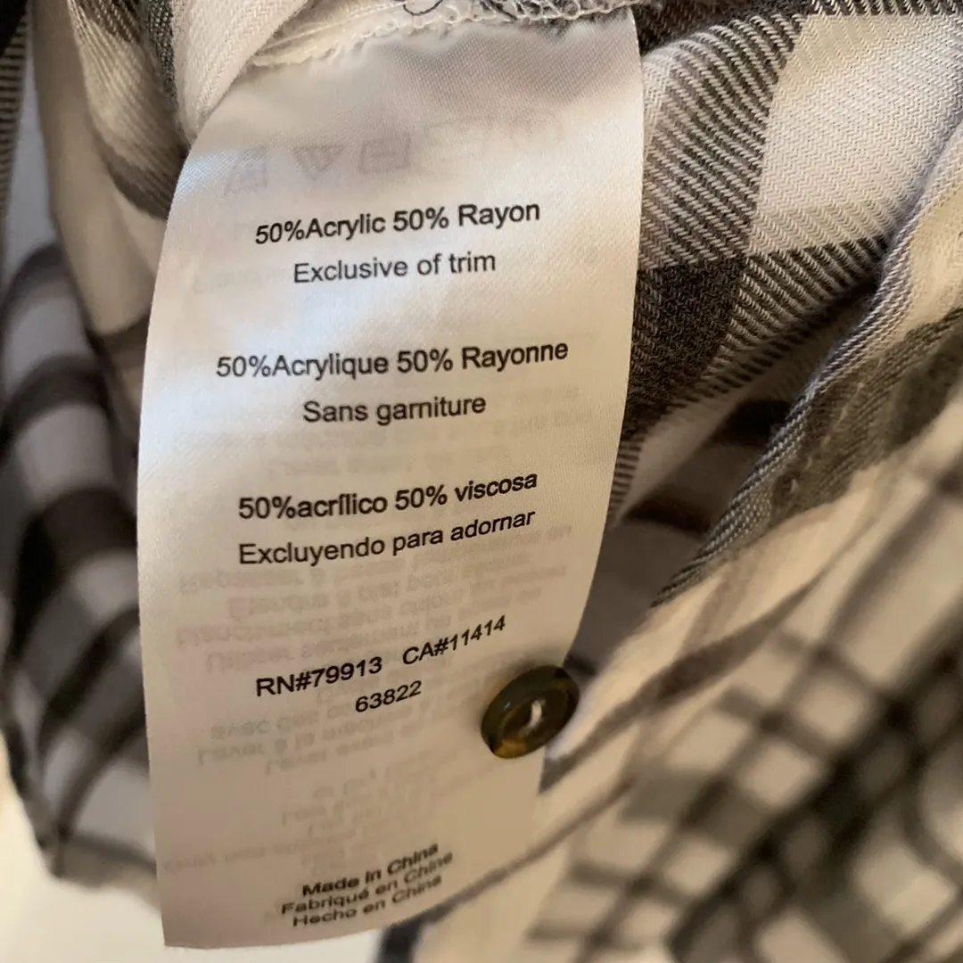 A Pea in the Pod Maternity Cotton Shirt  - Image 5