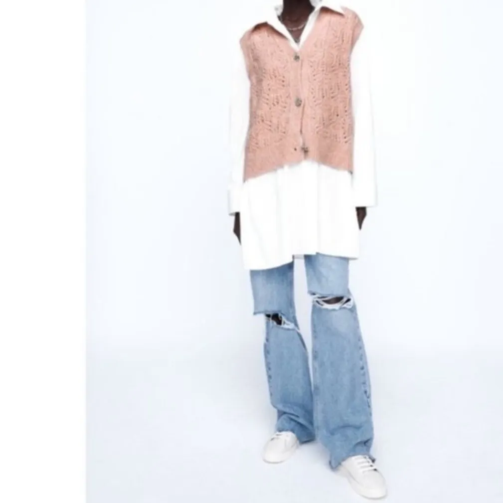 ZARA New Openwork Knit Vest
Cardigan Pink Jewel Button V-
Neck Size M NWOT - Image 5
