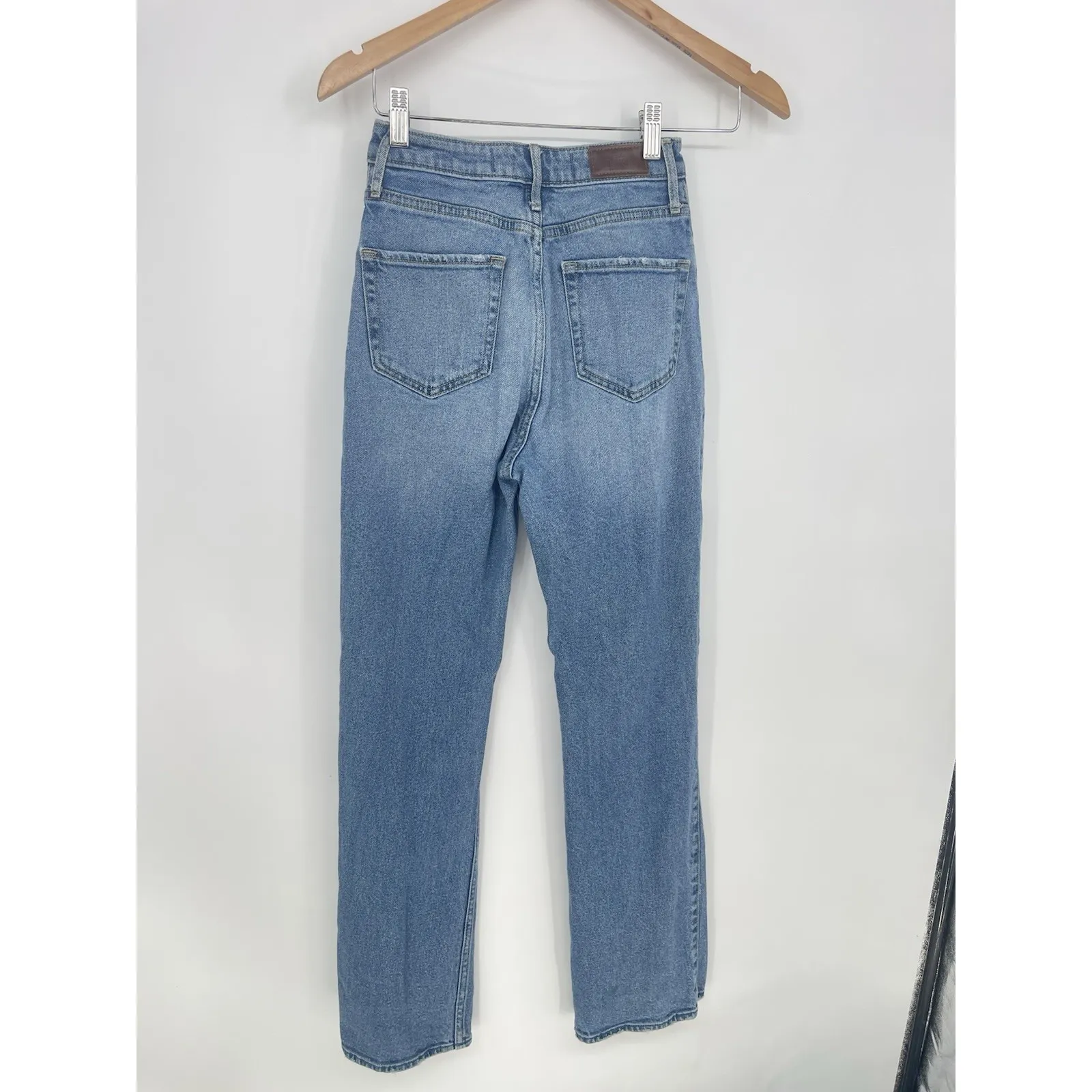 Hollister Women's Ultra High-Rise Dad Jeans Size 0R 24x31 Light Faded Wash Q0017 - Image 7