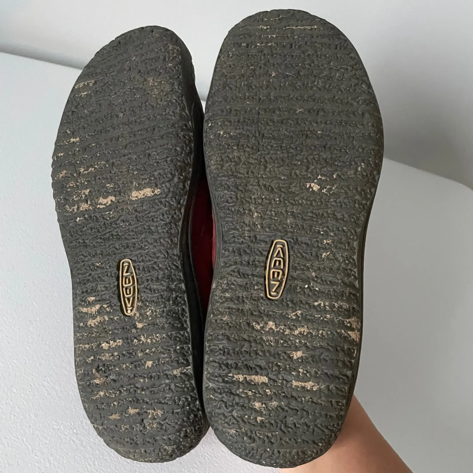 KEEN Red Suede Slip On Loafers Comfort Shoes Women Size 9 - Image 10