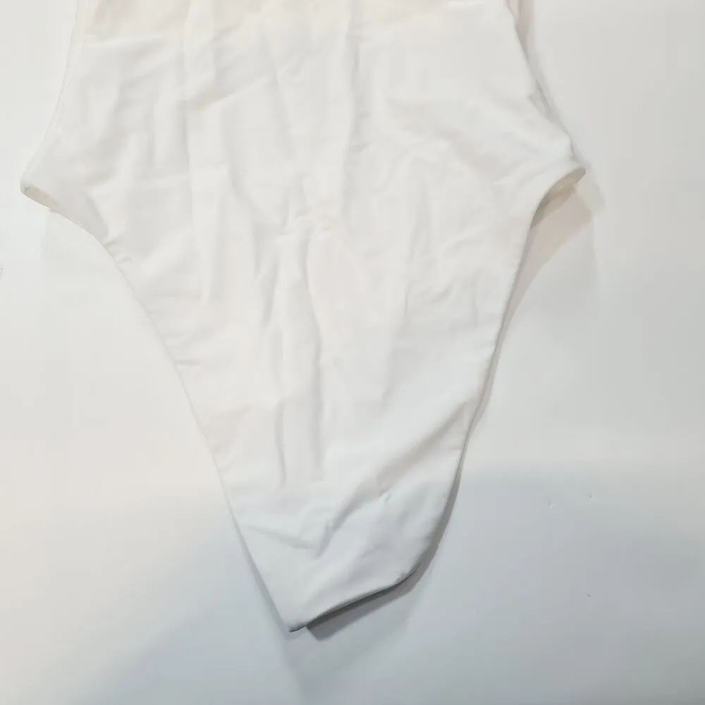 Tularosa  Flirty One Piece in White XS - Image 10
