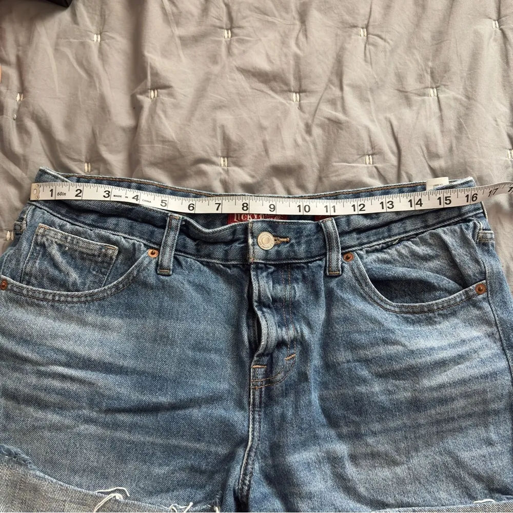 Vintage Women’s Lucky Brand Denim Blue Jean Shorts size 8 /29 Hugh Rise - Image 7