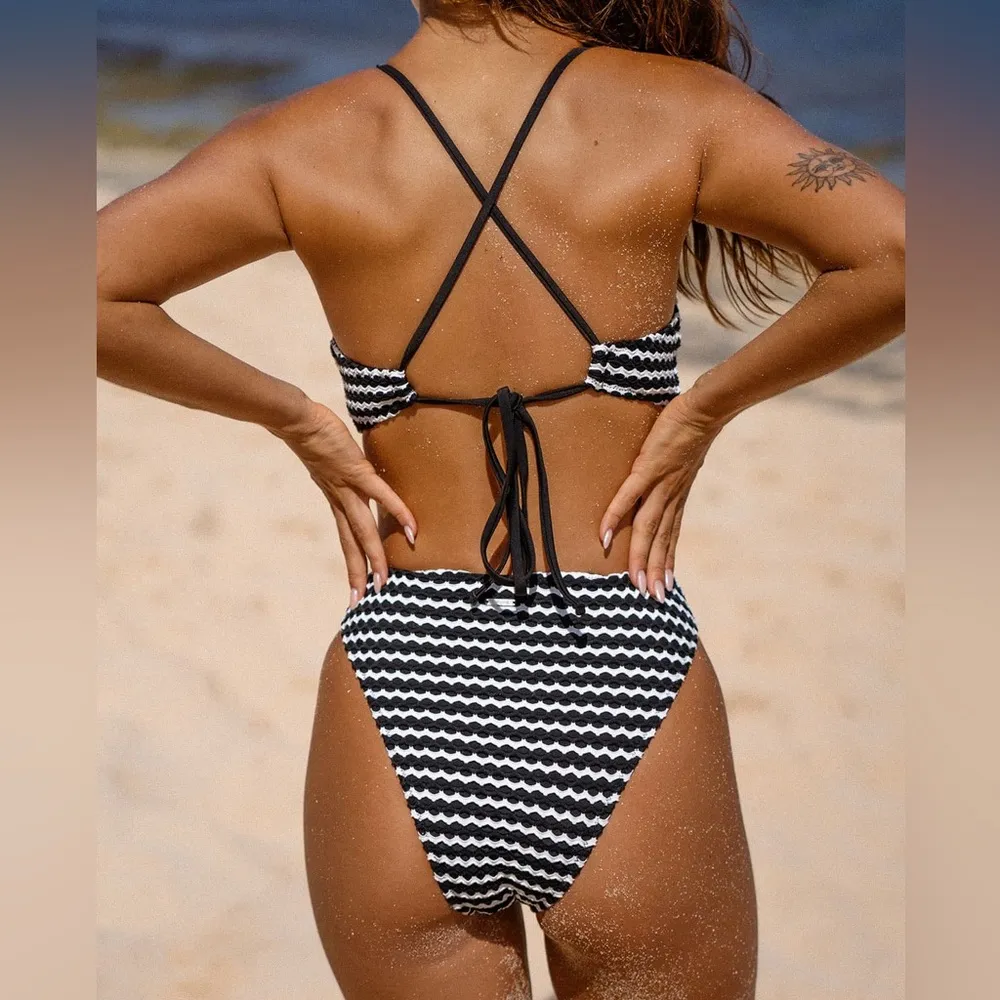 Berlook Black Geometric Textured O - Image 4