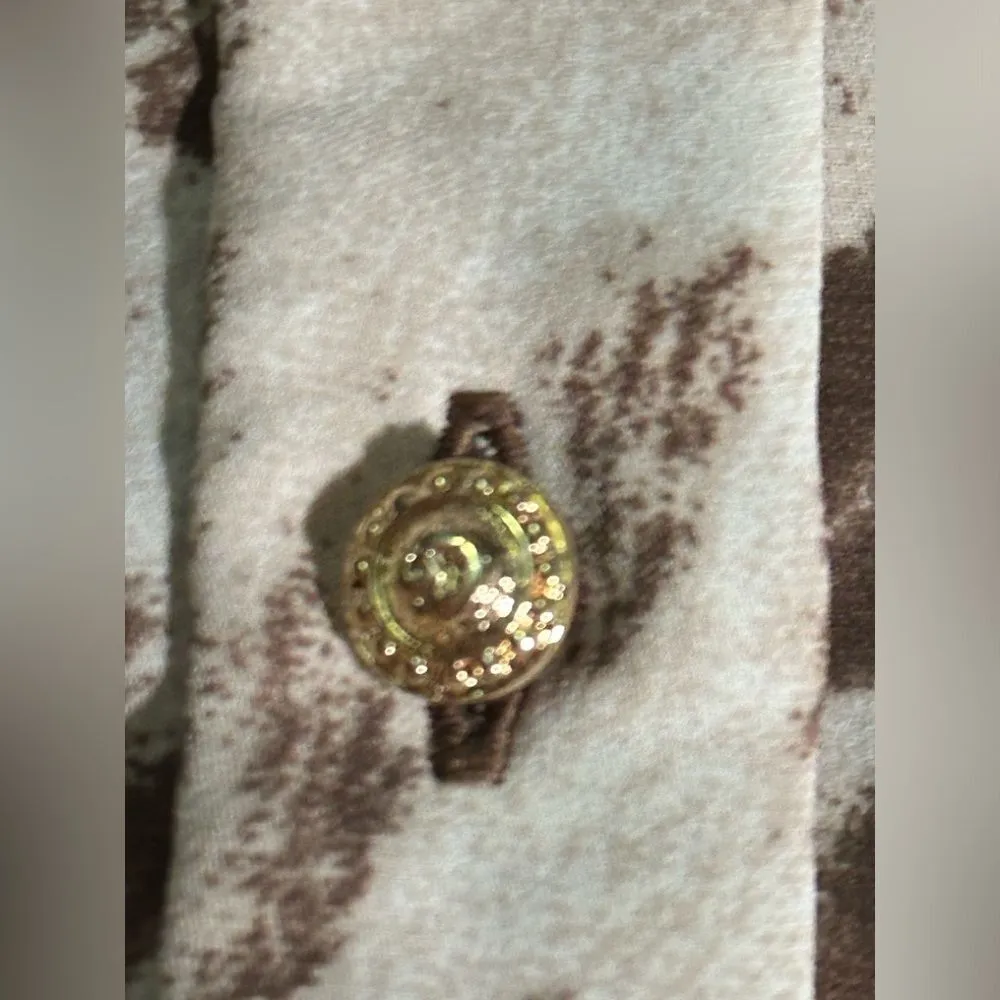 St. John  Silk Tan Long Sleeve Button up Down Blouse W/ Gold Tone Buttons Sz 4 - Image 5