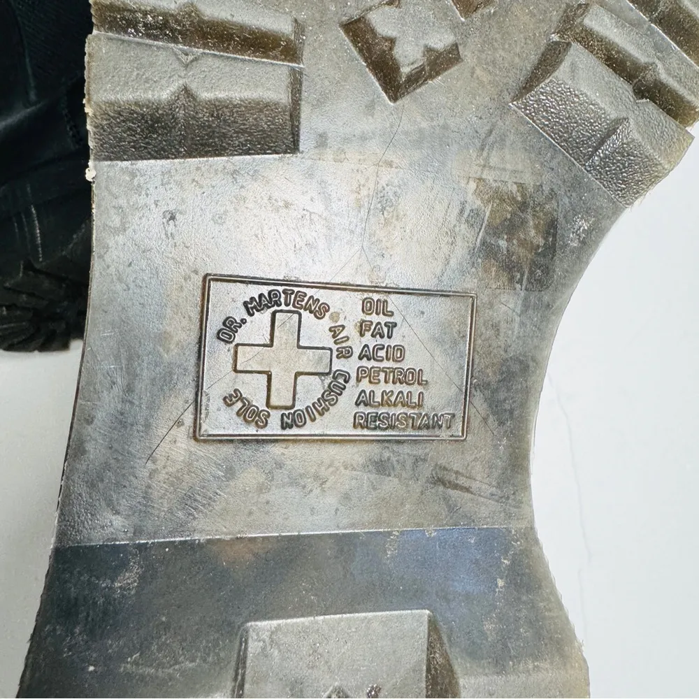 Dr. Martens  2976 Platform Faux- Fur Lined ankle boots - Image 16