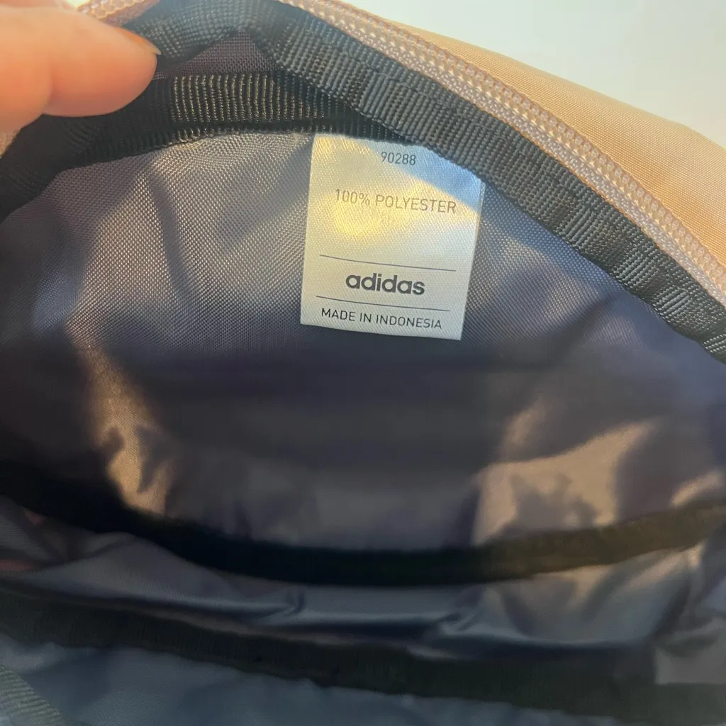 Adidas Women's Tan Waist Bag NWOT - Image 6