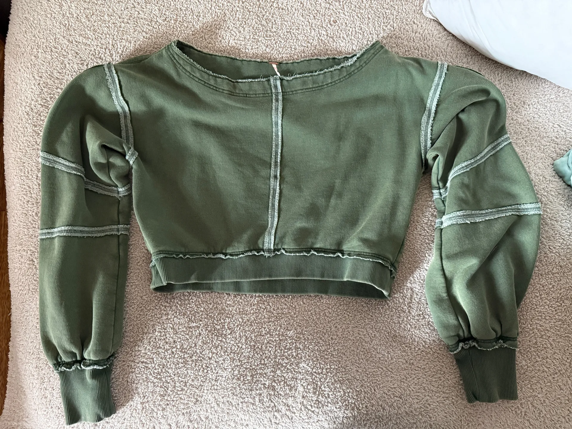 All that sweatshirt- - Image 2