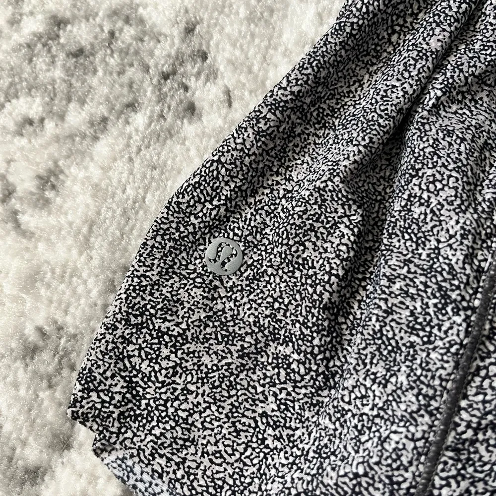 Lululemon Lost In Pace Skirt (Regular) (13") Daisy Dust Alpine White Black - Image 6