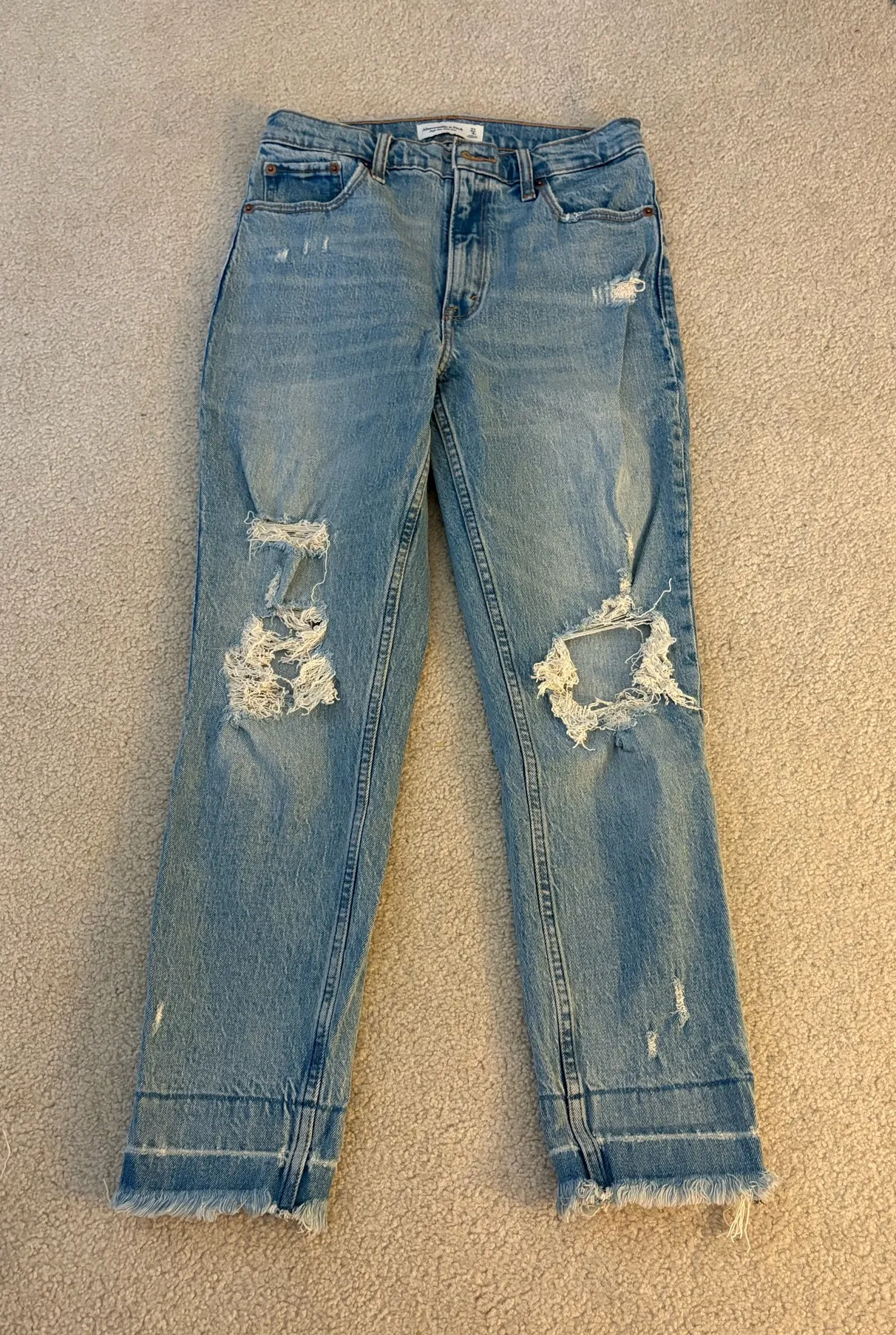 Abercrombie High-Rise Mom Jeans - Image 1