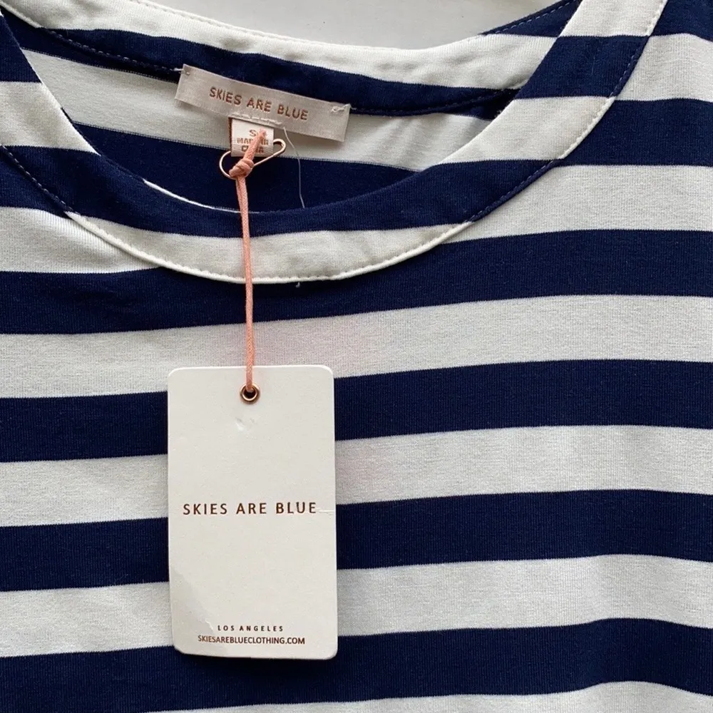 NWT Skies Are Blue Womens Small blue white striped Michelle eyelet top top tee - Image 8