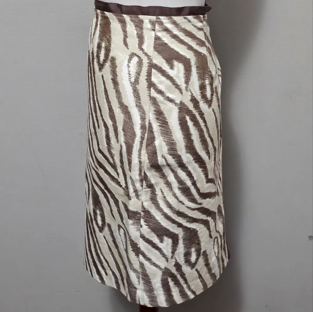 Loft Brown & Beige Zebra Print Silk Blend Pencil Skirt Size 6 - Image 4
