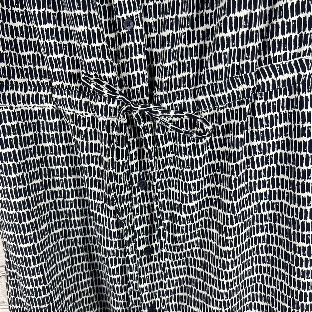 Banana Republic Black & White Button Front Drawstring Tie Waist Maxi Dress (E16) - Image 5