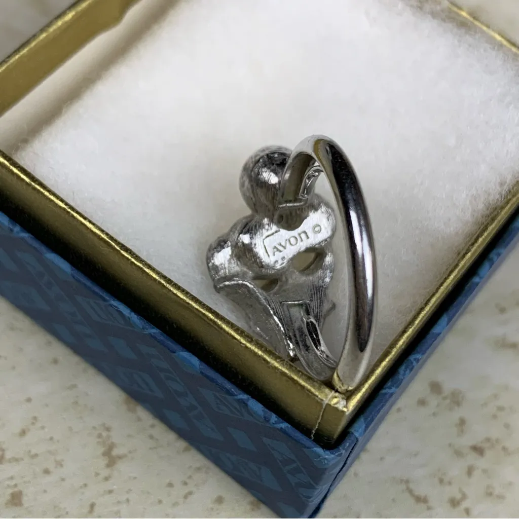 Vintage 70s Avon Evening Splendor Silver Ring Faux Pearl Rhinestone Adjustable - Image 4