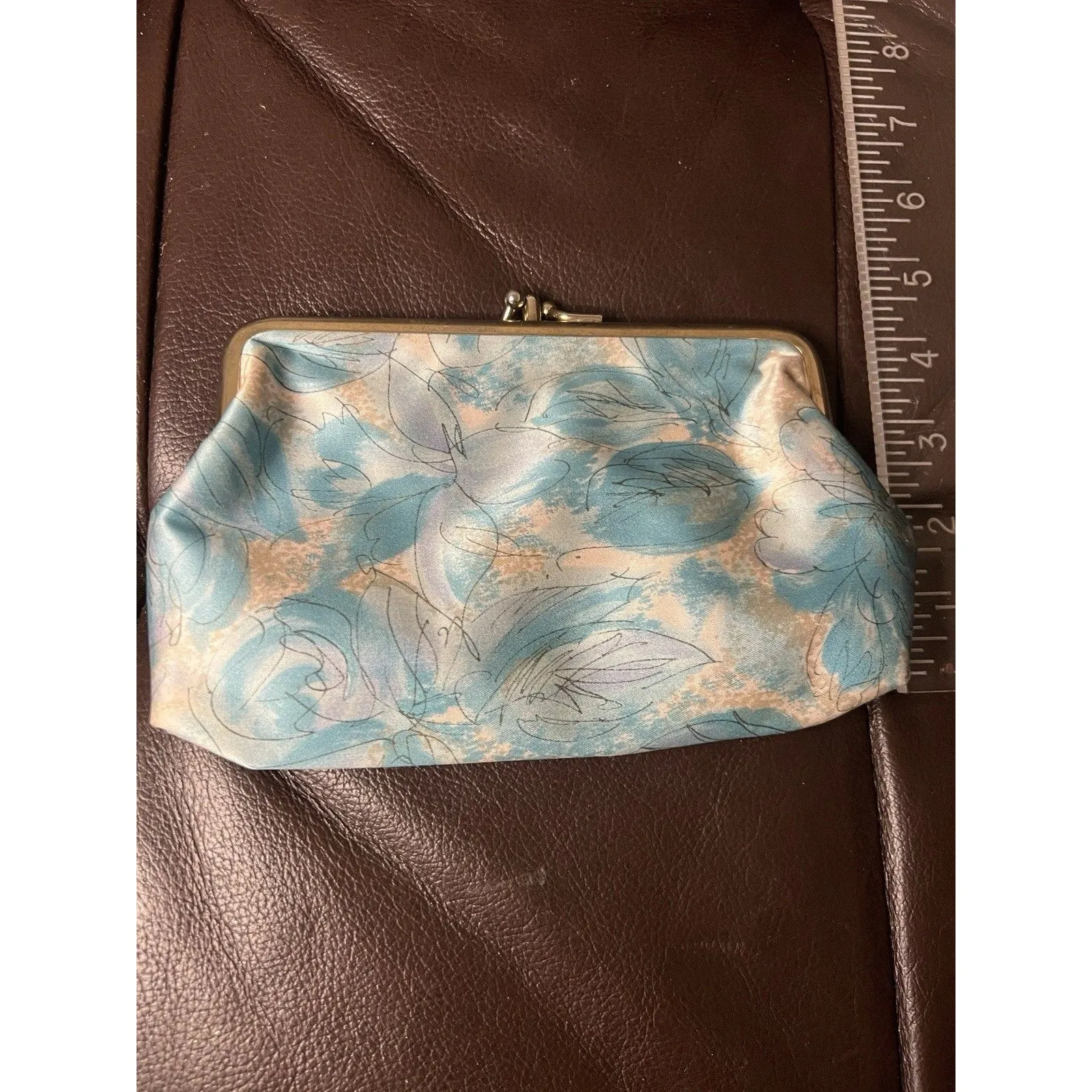 Vintage Lucite 1950's Abstract floral design clutch Made In USA Gold Tone Frame - Image 6