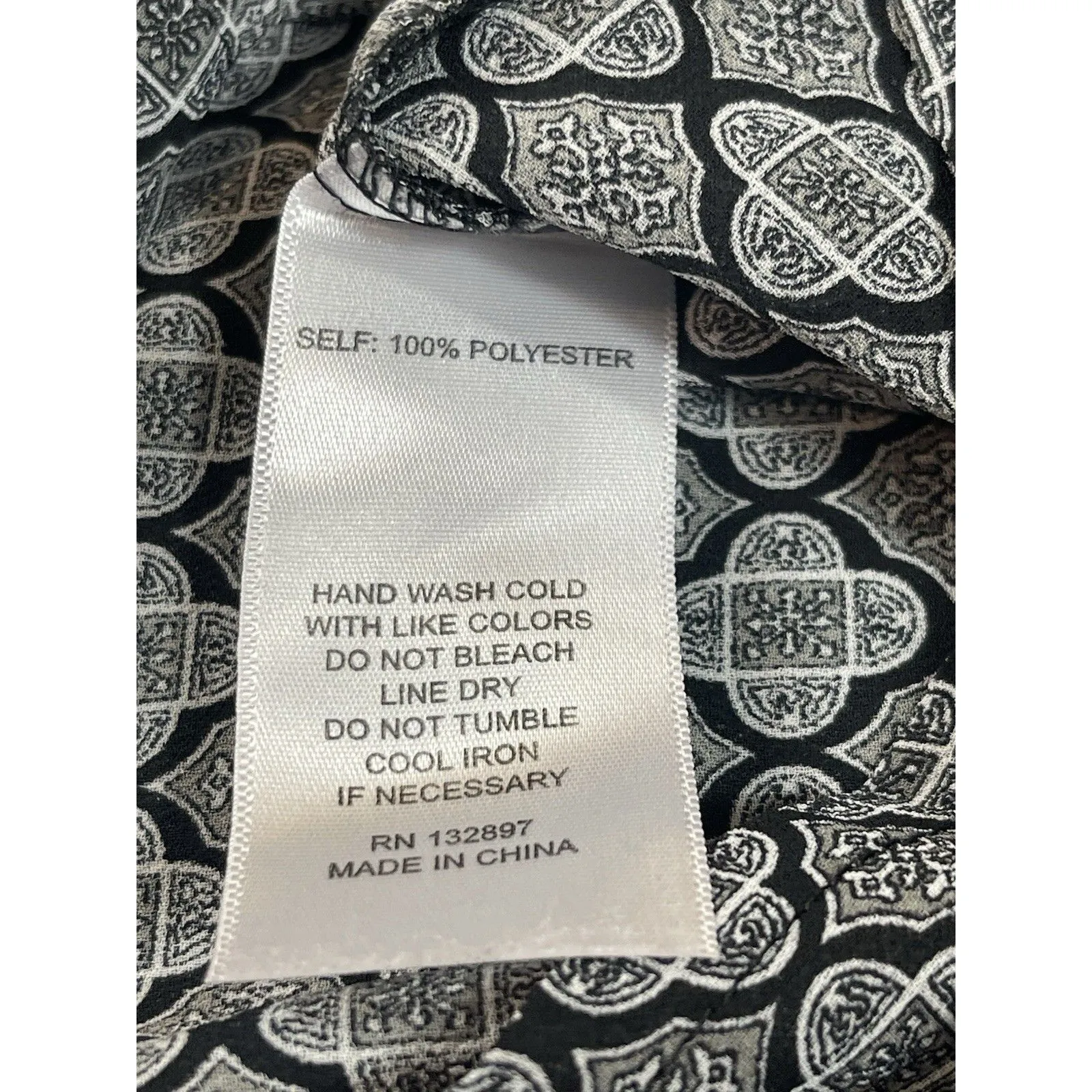 Rose & Olive 3X Black White Geometric Print Blouse Faux Leather Trim Semi Sheer - Image 6