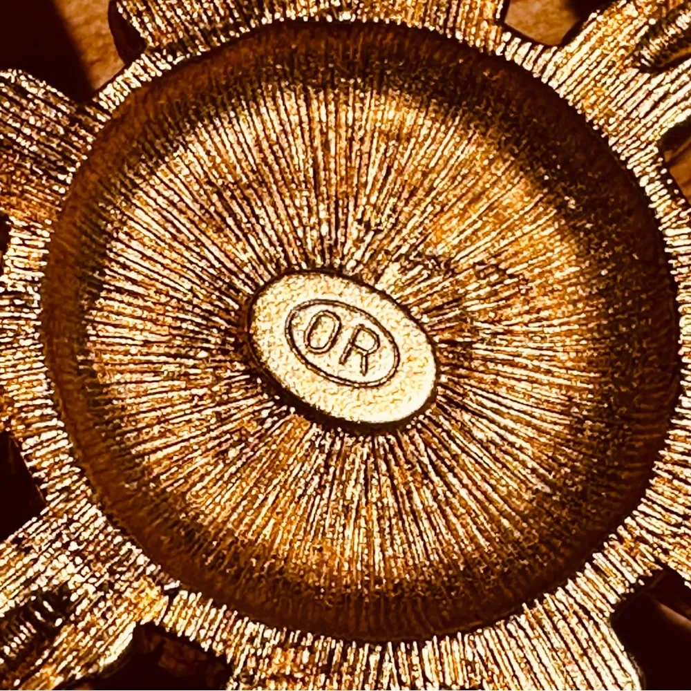 Vintage Ship Wheel Large Goldtone Nautical Necklace with Heavy Chain Gold - Image 8