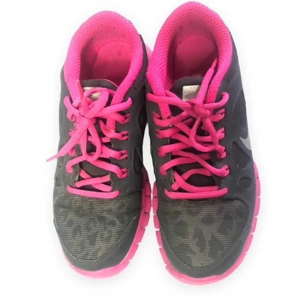 Nike Free Run 5.0 Metallic Silver Mesh Animal Print Fusion Pink Running Shoes - Image 97