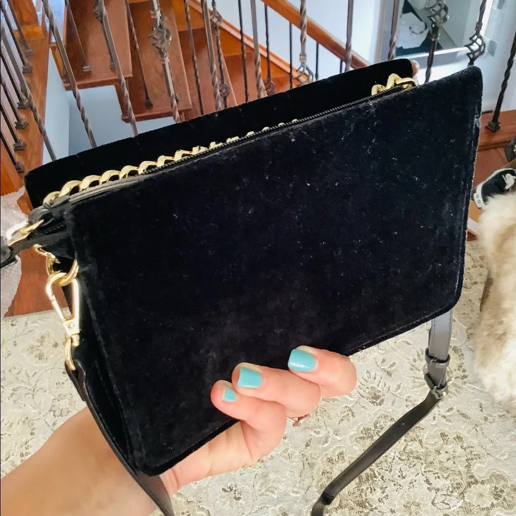 GORGEOUS🌹 DRESSY ❤️SEXY🔥 crossbody 🌹 - Image 6