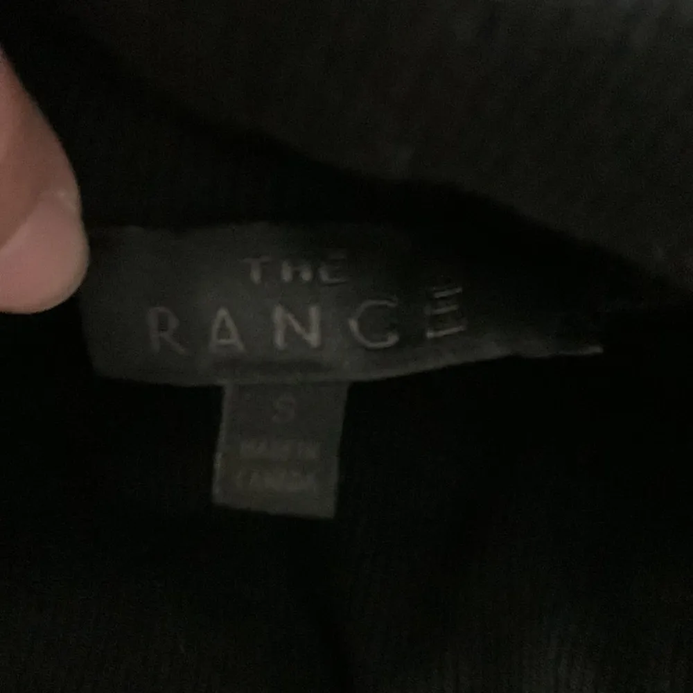 The range crop black sweater - Image 3