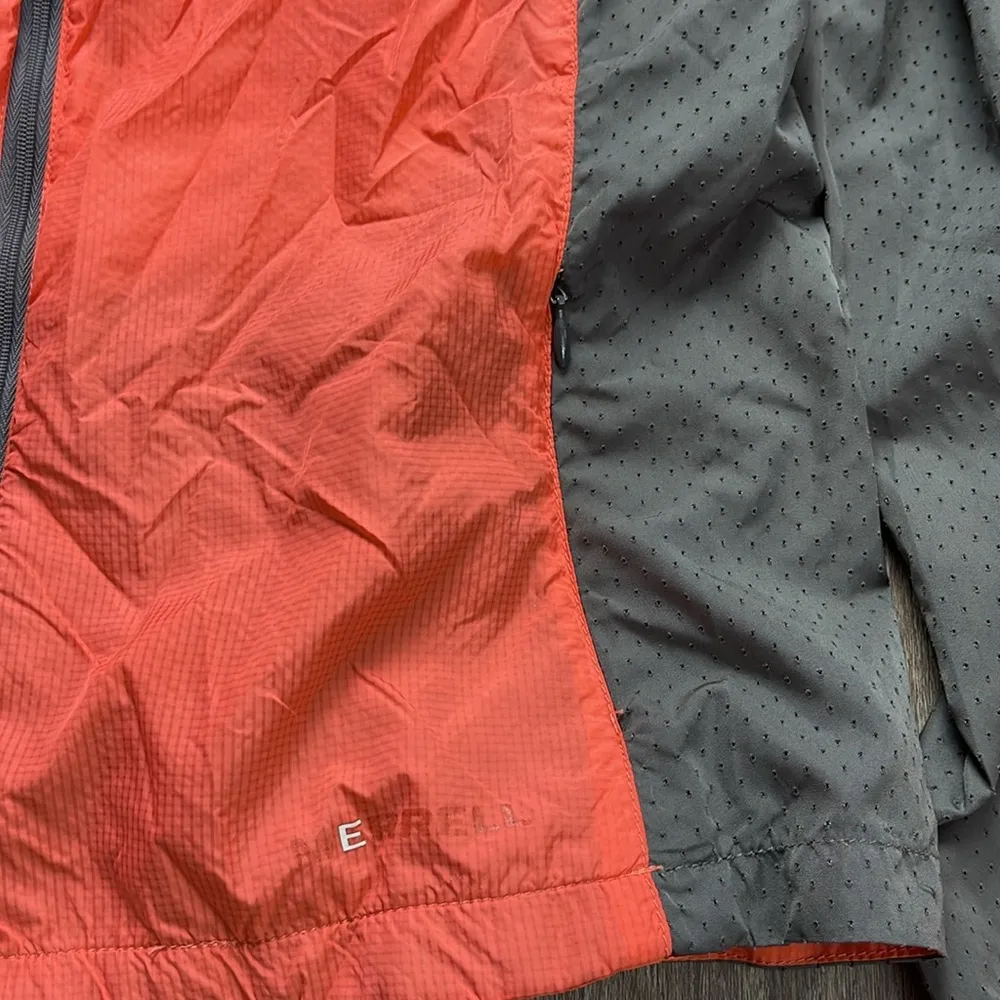 Merrell Breathable Windbreaker Shell Size Medium - Image 3