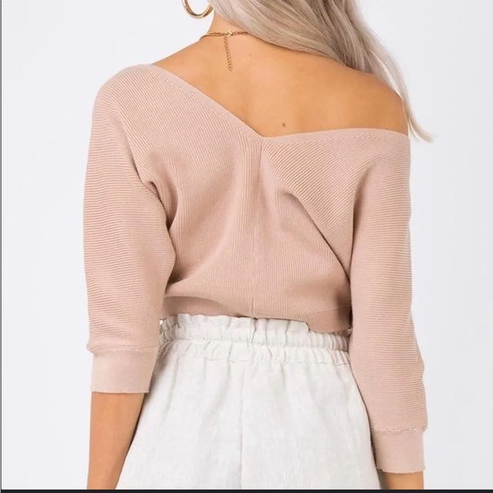 Princess Polly Beige Cropped Ribbed V-Neck Sweater 3/4 Sleeve Size XS/S A10 - Image 2