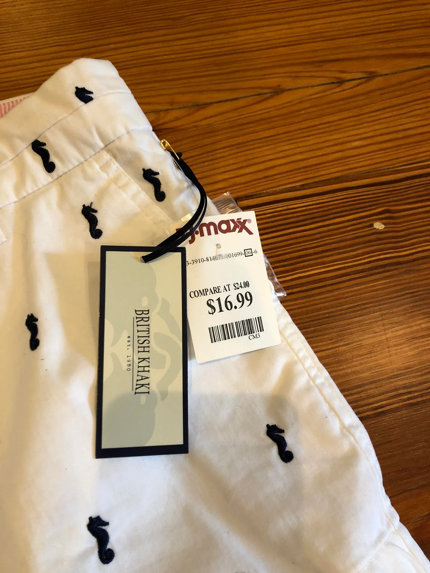 White Seahorse Shorts - Image 5