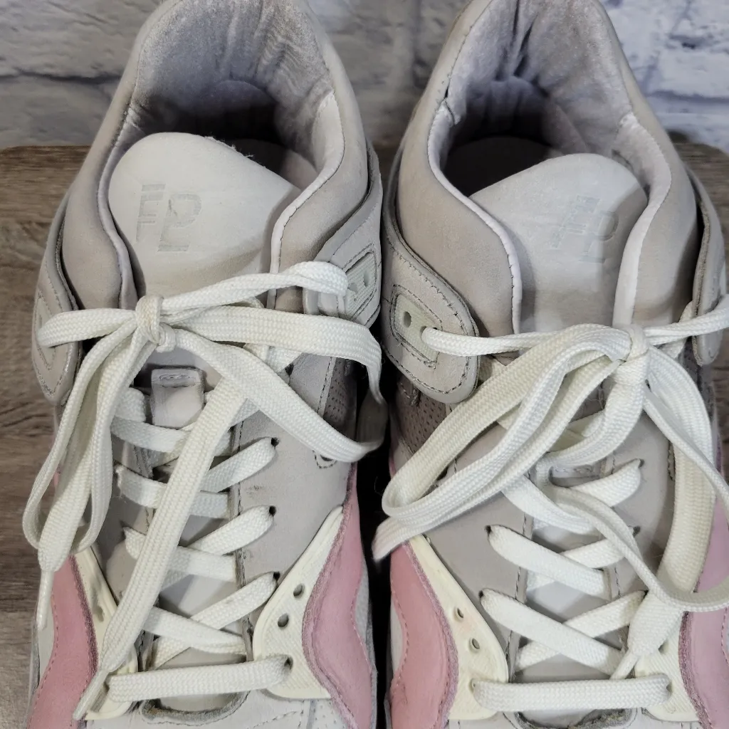 Falling Pieces Low Legacy Arch Runner Foil Size 41 Pink - Image 7