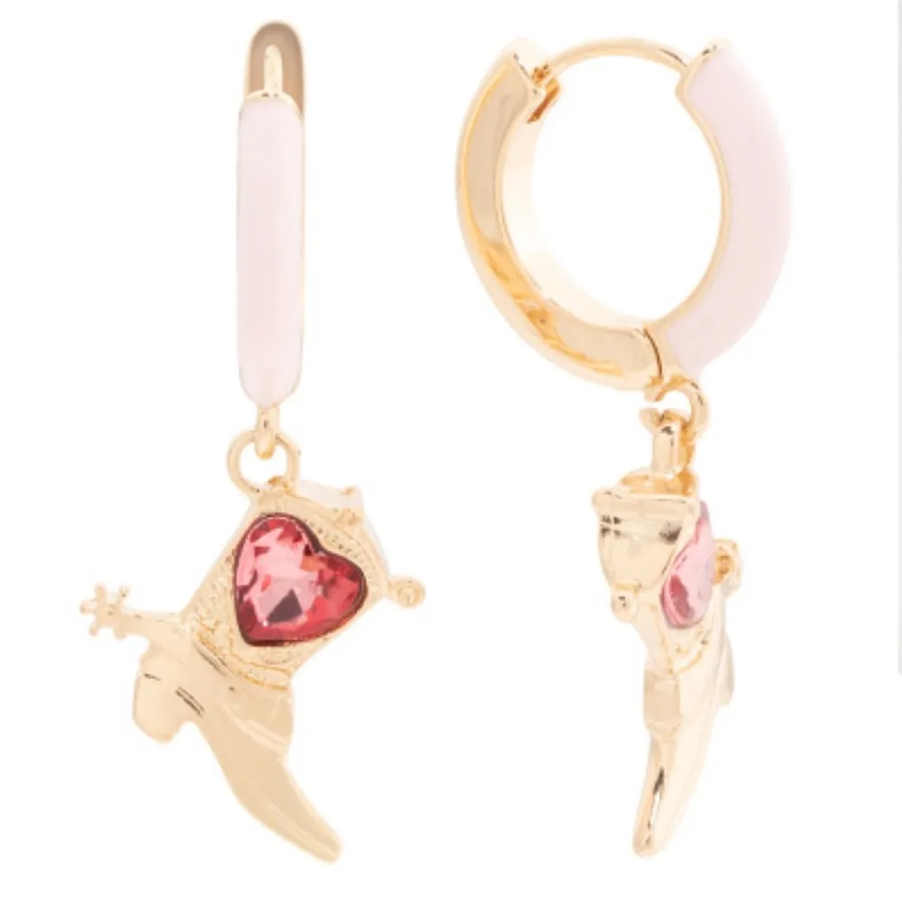 🩷👢BETSEY JOHNSON Cowboy Boot Enamel Huggie Earrings / Gold Pink Heart Crystal - Image 5