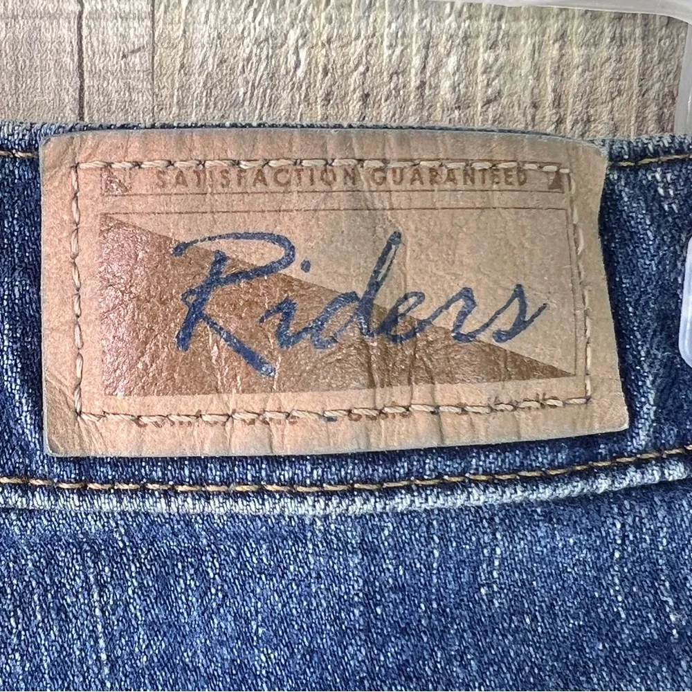 Riders Size 10 Medium Blue Denim Jeans With 5 Pockets Very Good Condition - Image 11