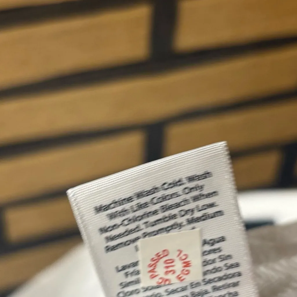 Free Assembly White Belted Denim Shorts Size 8 - Image 6