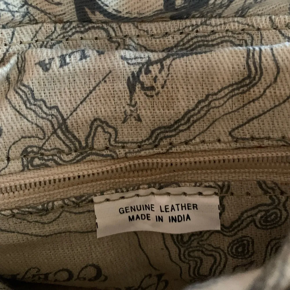 Vintage Small Tan Camel Leather Cross Body Purse Handbag Made in India Braided - Image 5