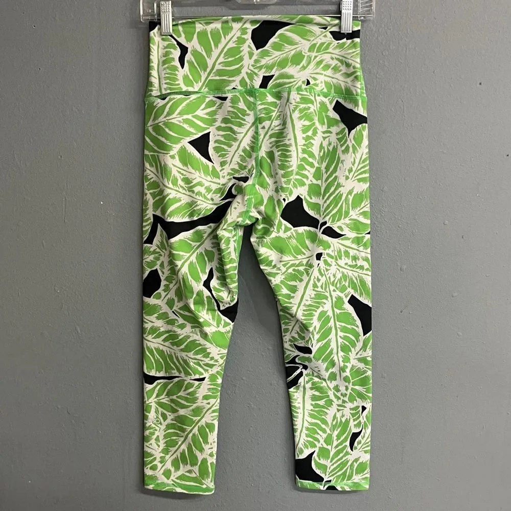 ❌Alo high rise Leaf Print 7/8  Leggings small - Image 2