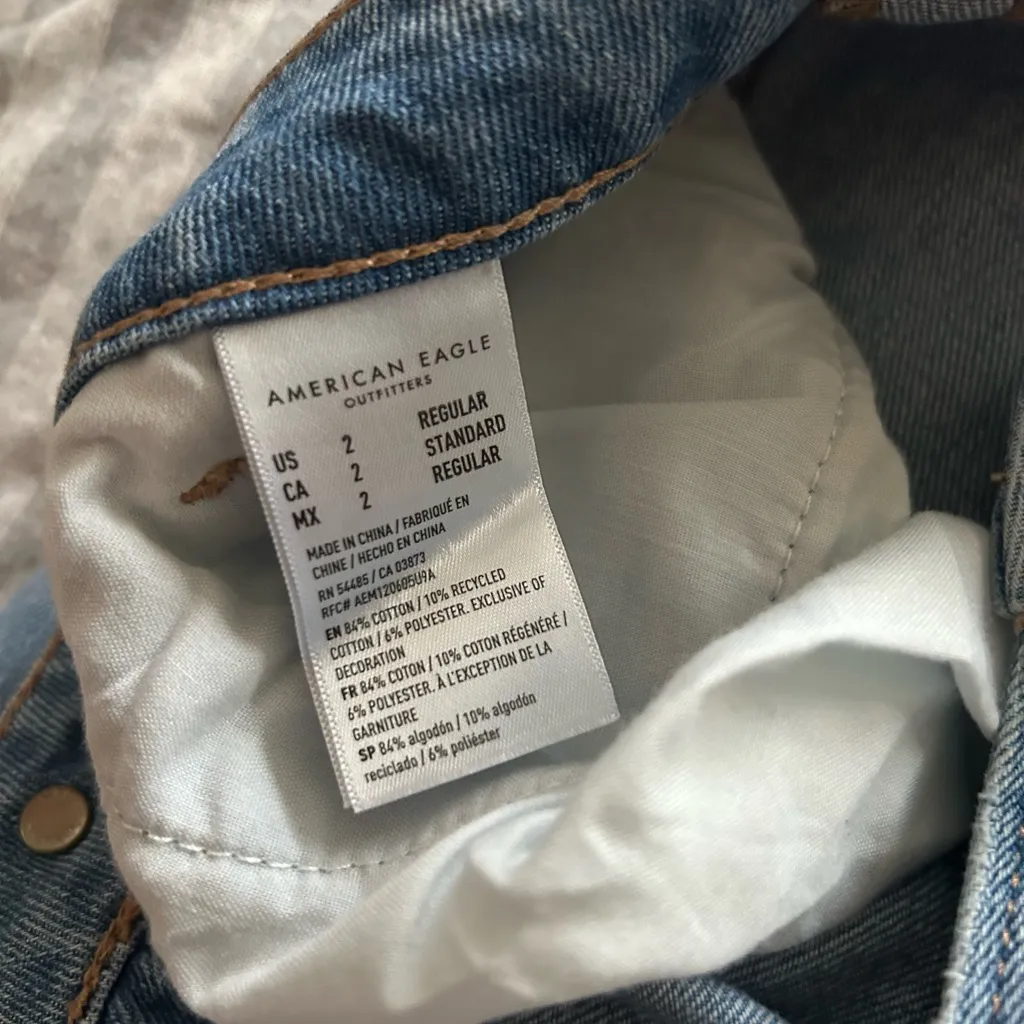 American Eagle Outfitters Light Blue Jeans - Image 4