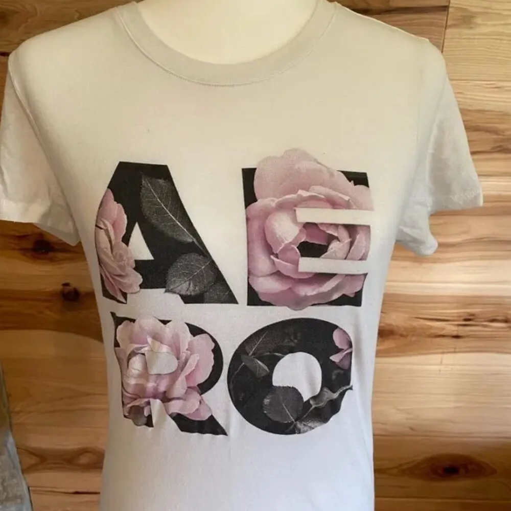 Aéropostale Women's Floral Appliqué Graphic Tee White Size L Casual Size L - Image 3