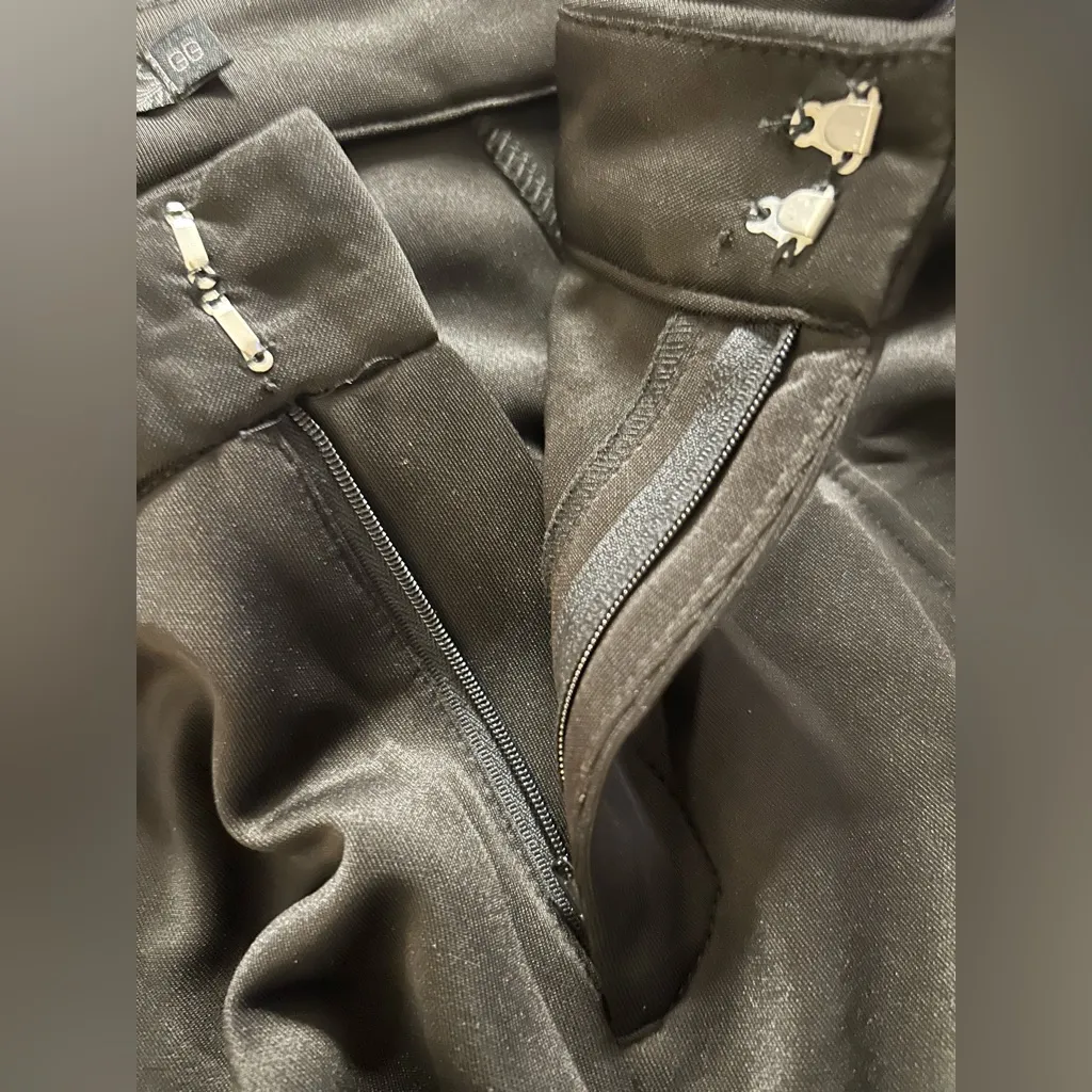 NEW Open Up Black Skinny Zipper Pockets Zippered Pants 30” waist 28” inseam - Image 3