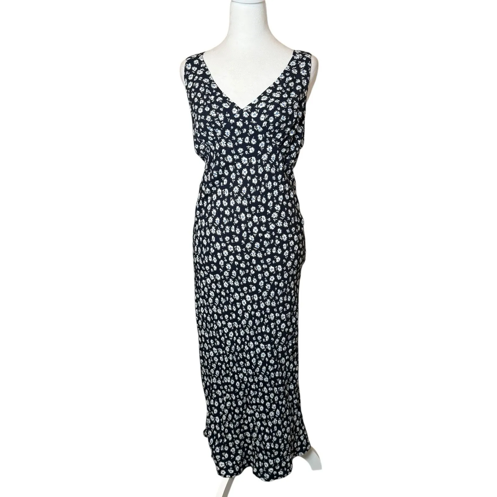 Reformation Beauden Midi Dress Navy Floral Medium Lightweight Cocktail Wedding - Image 5