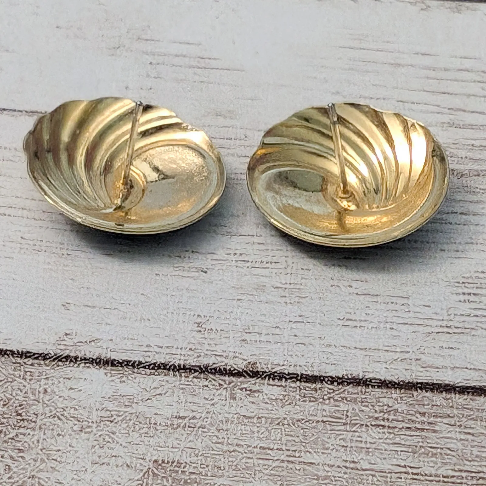 Vintage Stud Earrings For Pierced Ears Fancy Blue & Gold Tone 0.75" - Image 10